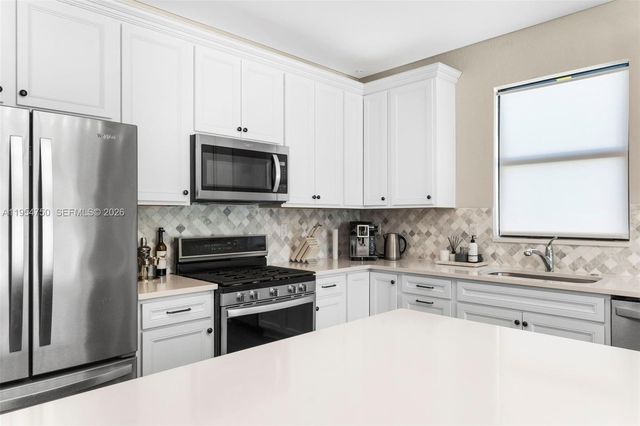 4642 W Pinehurst Trl W, Oakland Park, FL 33309