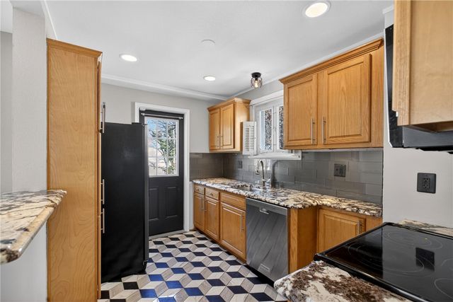 1224 Goe, Brighton Heights, PA 15212