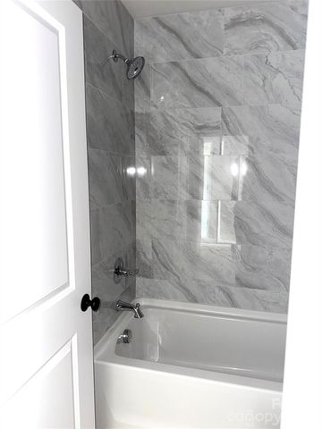 1022 Greenoak Drive, Lancaster, SC 29720