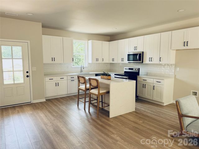 1022 Greenoak Drive, Lancaster, SC 29720