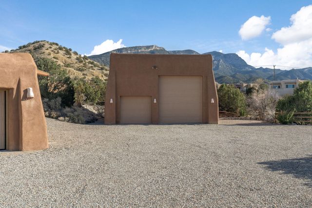 28 Sandia Lane, Placitas, NM 87043