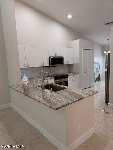 5332 Whitten DR 43, Naples, FL 34104