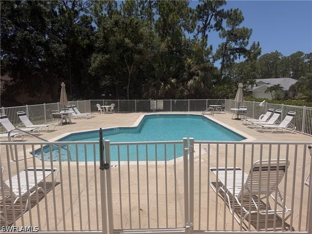 5332 Whitten DR 43, Naples, FL 34104