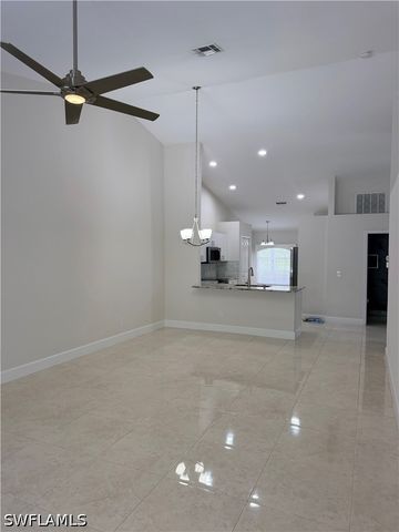 5332 Whitten DR 43, Naples, FL 34104