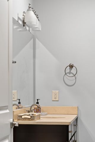 1010 16th Ave S Unit 204, Nashville, TN 37212