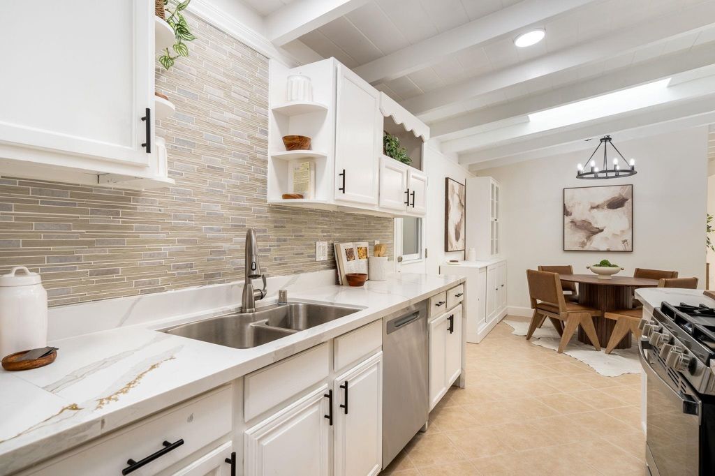 Image 5 of property listing at 40431 40431 Blanchard St, Fremont, CA 94538