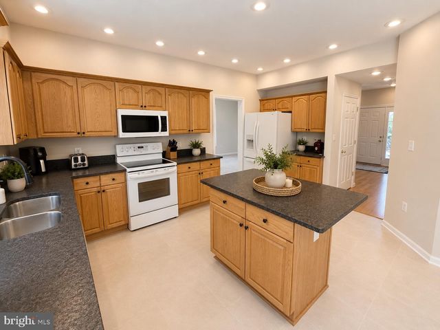 208 FORESAIL CV, Stafford, VA 22554