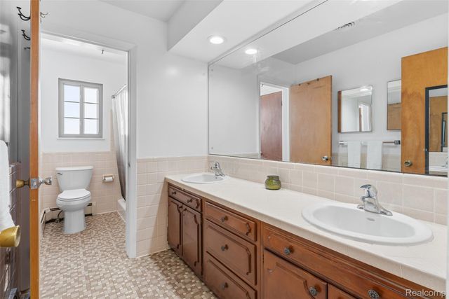 7476 Torrey Road, Mundy Township, MI 48473