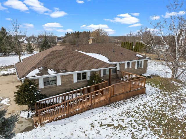 7476 Torrey Road, Mundy Township, MI 48473