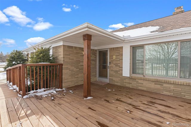 7476 Torrey Road, Mundy Township, MI 48473