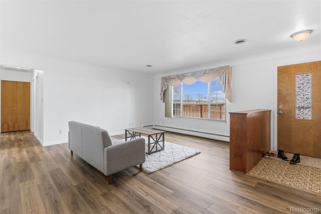 7476 Torrey Road, Mundy Township, MI 48473