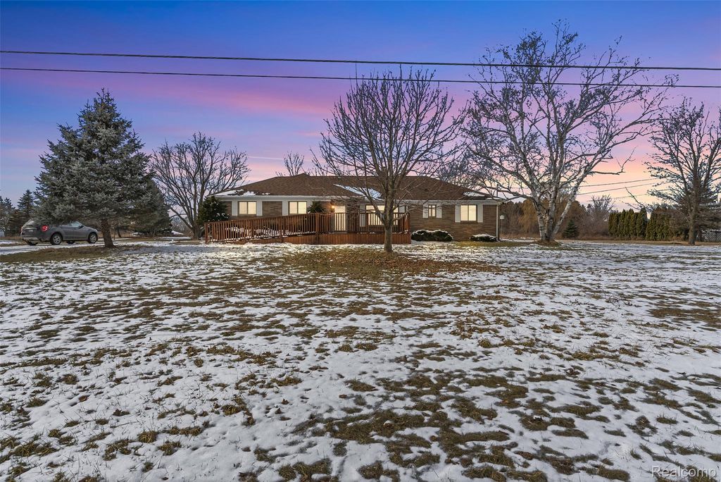 7476 Torrey Road, Mundy Township, MI 48473