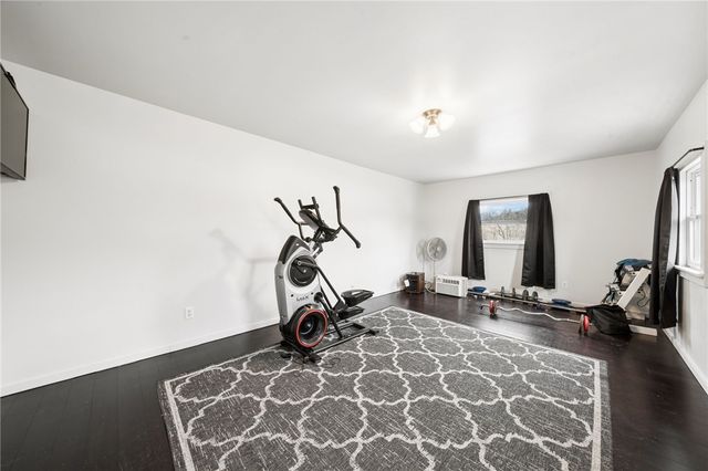 624 Trescovich Rd, Unity Twp, PA 15650