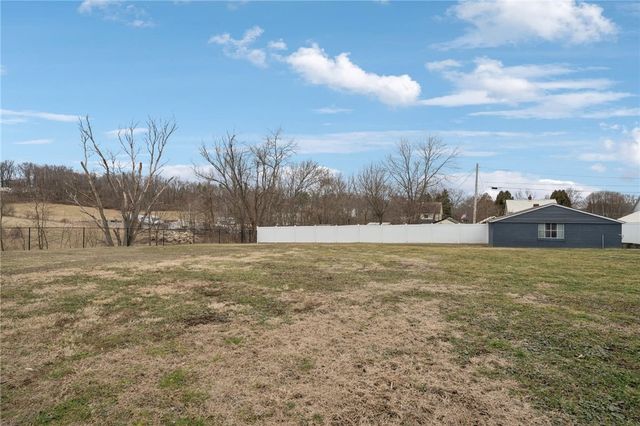 624 Trescovich Rd, Unity Twp, PA 15650