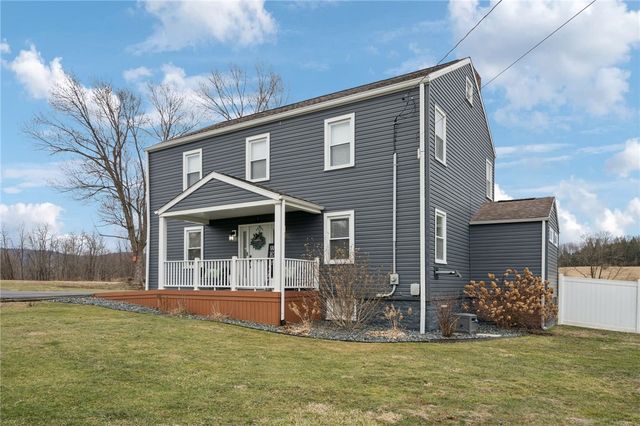 624 Trescovich Rd, Unity Twp, PA 15650