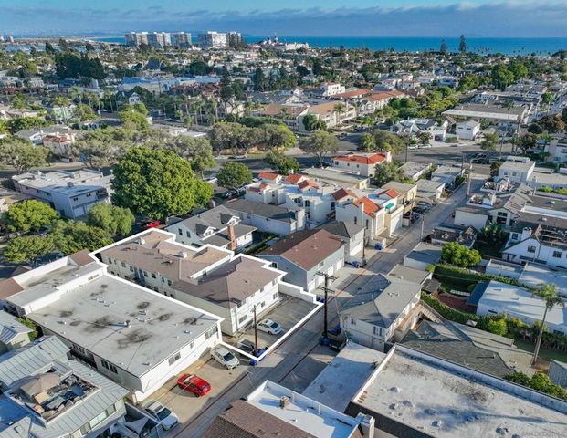 736 E, Coronado, CA 92118