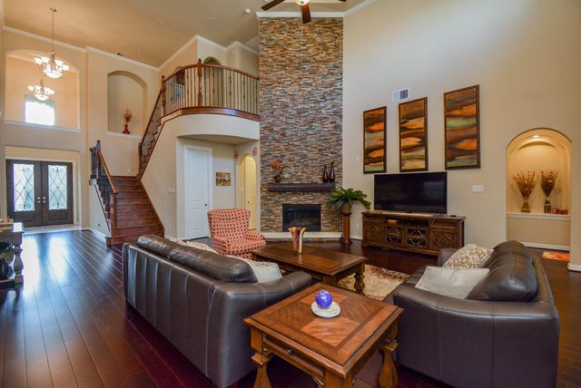 6302 Kennedy Hills Court, Sugar Land, TX 77479