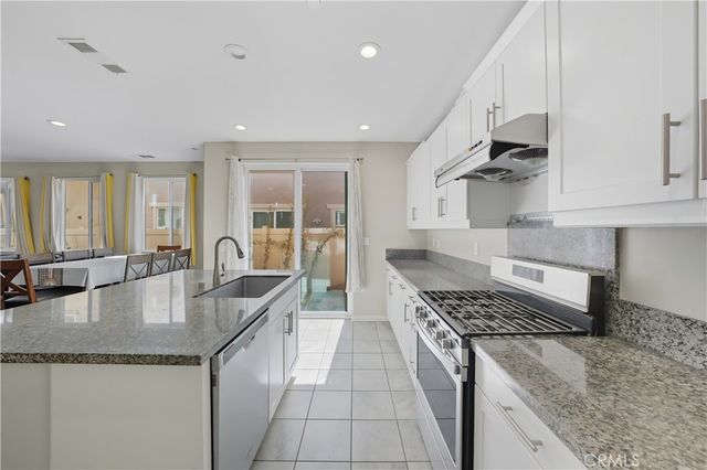 13846 Farmhouse, Chino, CA 91710