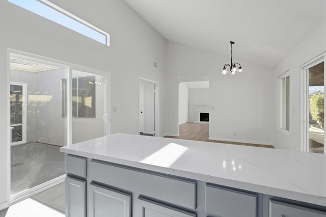 1371 Sunnycrest Circle, San Jose, CA 95122