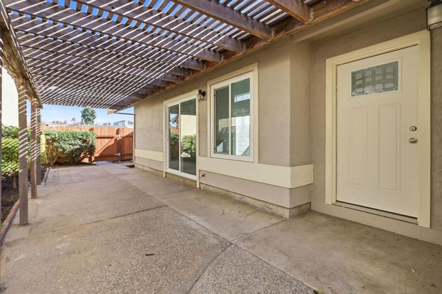 1371 Sunnycrest Circle, San Jose, CA 95122