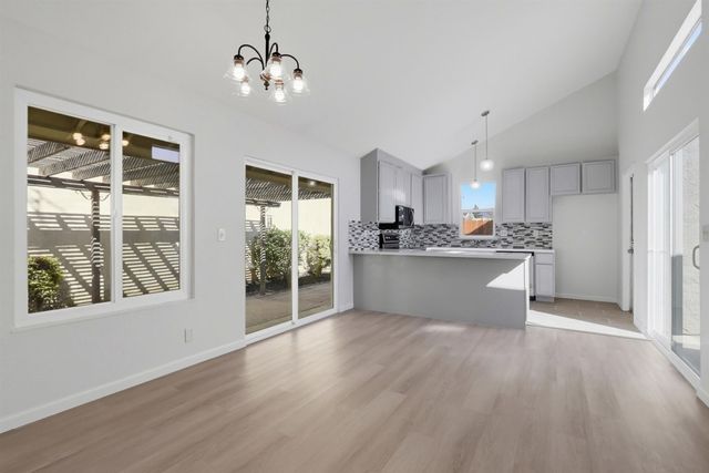 1371 Sunnycrest Circle, San Jose, CA 95122