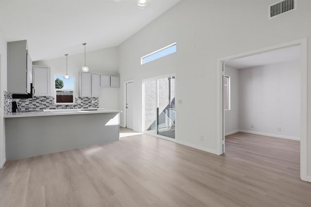 1371 Sunnycrest Circle, San Jose, CA 95122