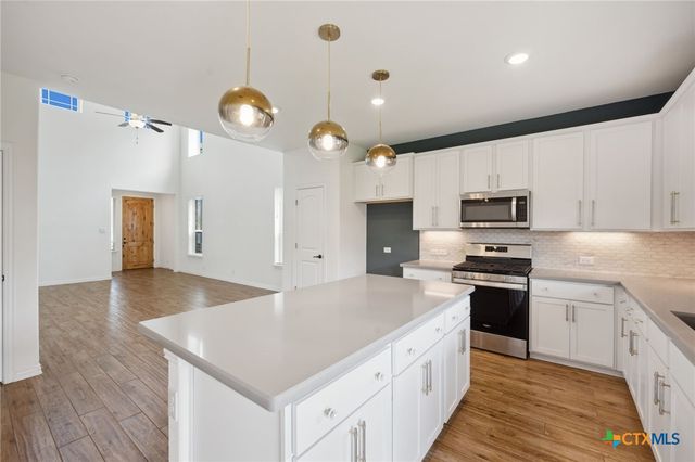 2013 Flametree Avenue, New Braunfels, TX 78132
