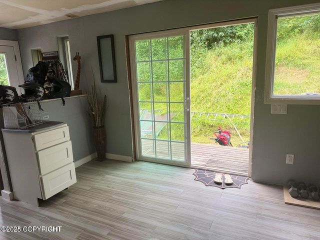 6321 Wooded Circle, Anchorage, AK 99502