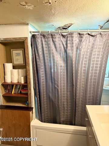 6321 Wooded Circle, Anchorage, AK 99502