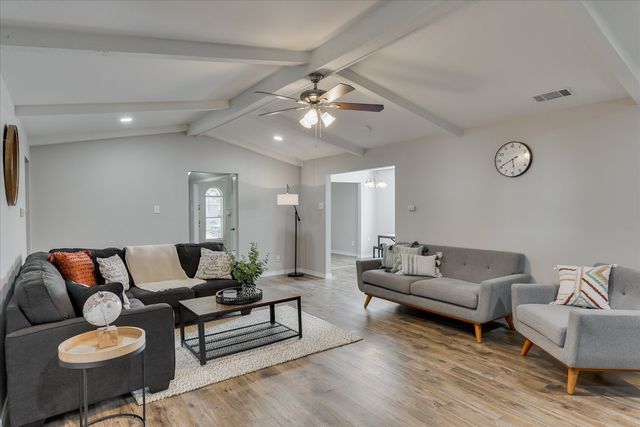 5825 Hillcroft Street, Dallas, TX 75227