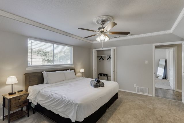 5825 Hillcroft Street, Dallas, TX 75227