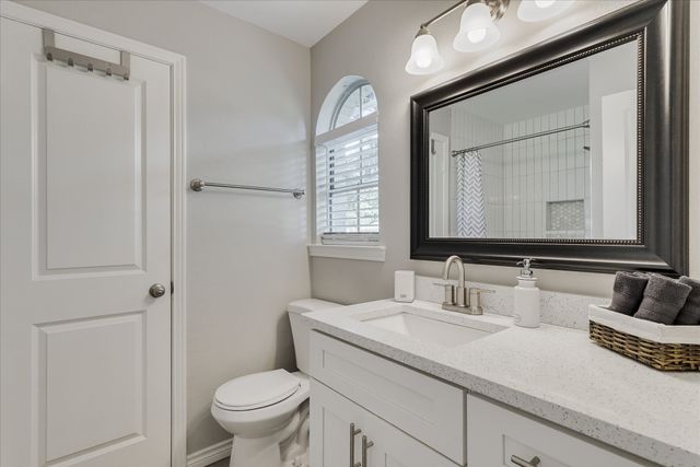 5825 Hillcroft Street, Dallas, TX 75227