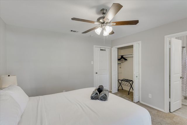 5825 Hillcroft Street, Dallas, TX 75227