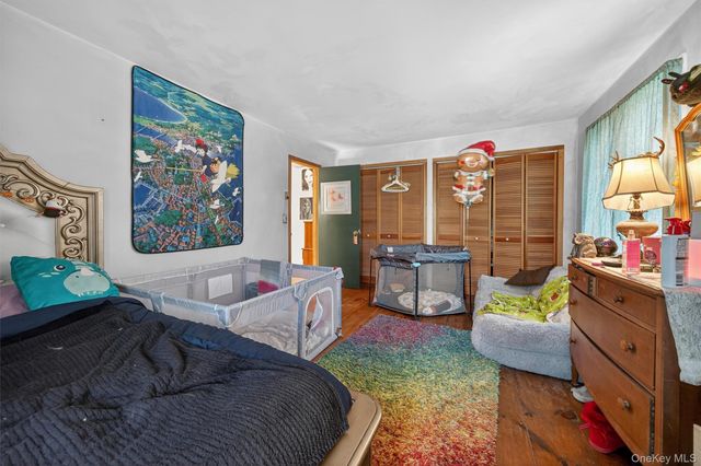 48 Chardavoyne Road, Warwick, NY 10990