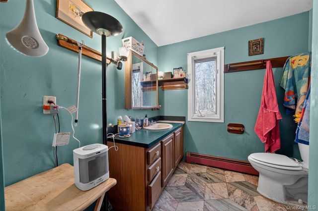 48 Chardavoyne Road, Warwick, NY 10990