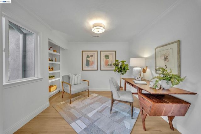 2421 2421 Mallard Dr, Walnut Creek, CA 94597