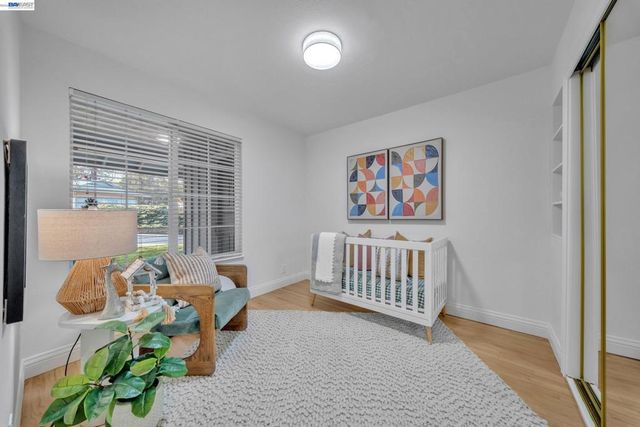 2421 2421 Mallard Dr, Walnut Creek, CA 94597