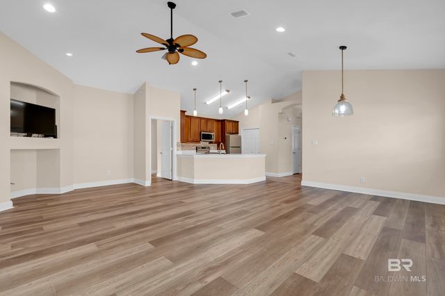 226 Hemingway Loop, Foley, AL 36535