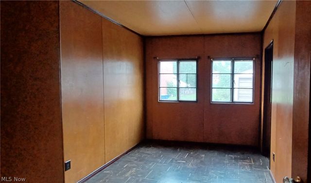 225 Ohio Avenue, Mcdonald, OH 44437