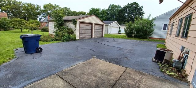 225 Ohio Avenue, Mcdonald, OH 44437