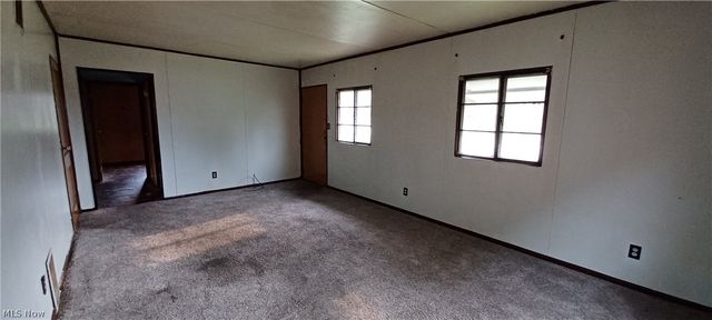 225 Ohio Avenue, Mcdonald, OH 44437