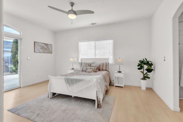 3905 Apple Blossom Way, Carmichael, CA 95608