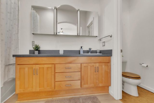 3905 Apple Blossom Way, Carmichael, CA 95608