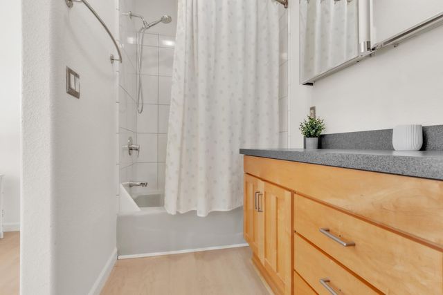 3905 Apple Blossom Way, Carmichael, CA 95608