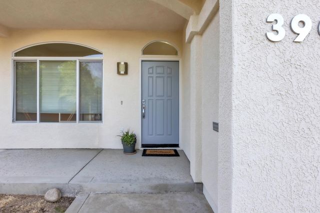 3905 Apple Blossom Way, Carmichael, CA 95608