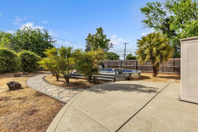 3905 Apple Blossom Way, Carmichael, CA 95608