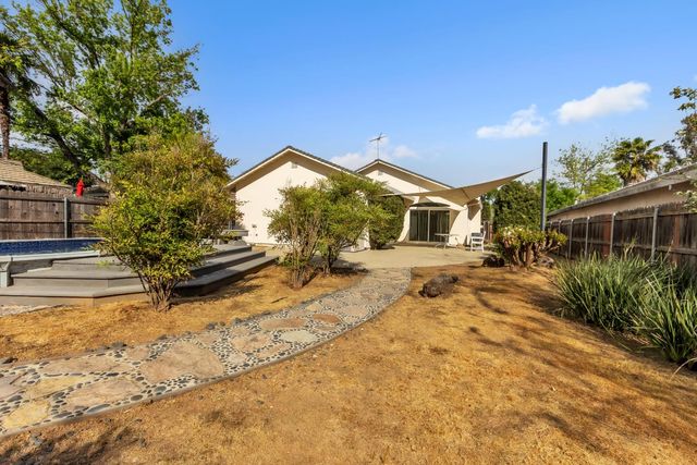 3905 Apple Blossom Way, Carmichael, CA 95608