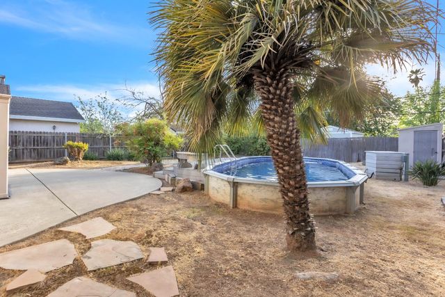 3905 Apple Blossom Way, Carmichael, CA 95608