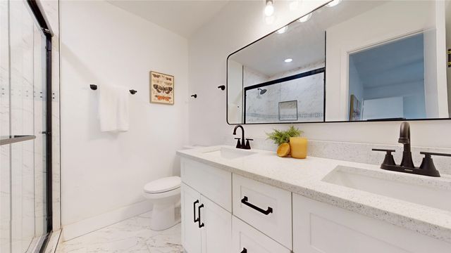 4122 Victoria Street, Irving, TX 75062