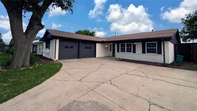 4122 Victoria Street, Irving, TX 75062